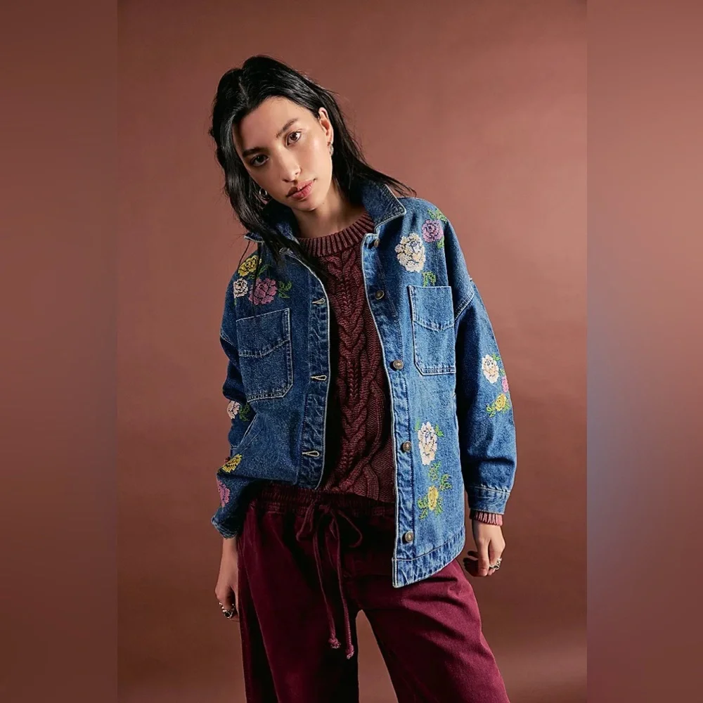New Free People We The Free Madison City Embroidered Denim Jacket Chore Coat XS - Picture 2 of 11
